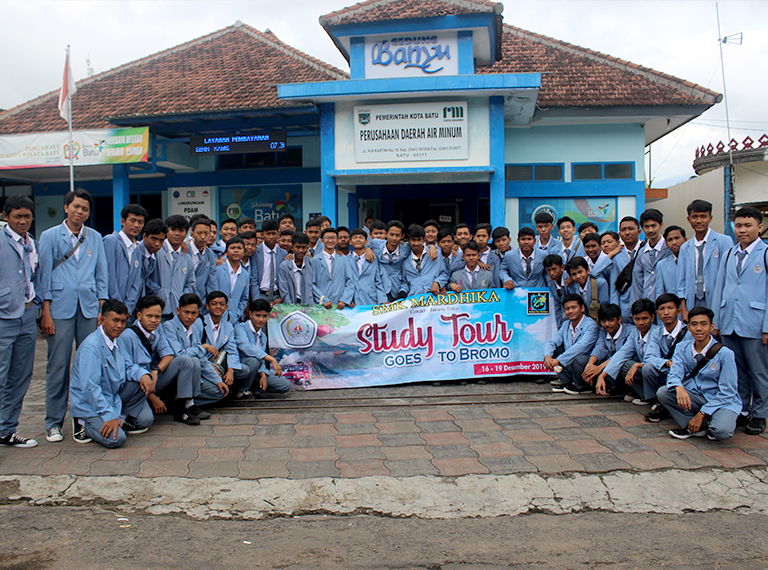 SMK Mardhika Condet Goes to Bromo With Nathan tour holidays